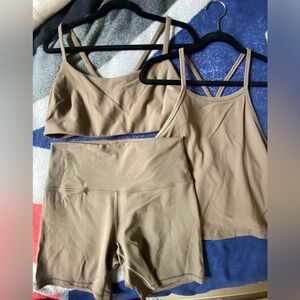 LululemoN Rover Wunder Train High-Neck Cross-Back Tank  WT sports bra